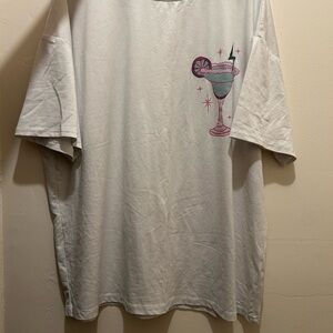 oversized women’s t-shirt